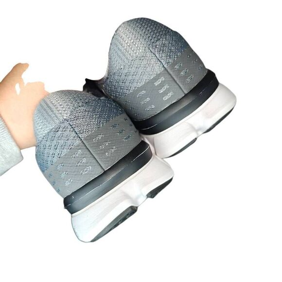 Under Armour Micro G Swift Sneakers - Picture 7 of 7